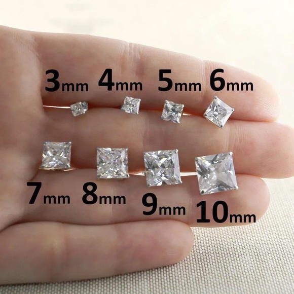 💗 Hypoallergenic EXTRA BLING PRINCESS CUT CUBIC ZIRCONIA EARRINGS 10mm NEW - Picture 4 of 5